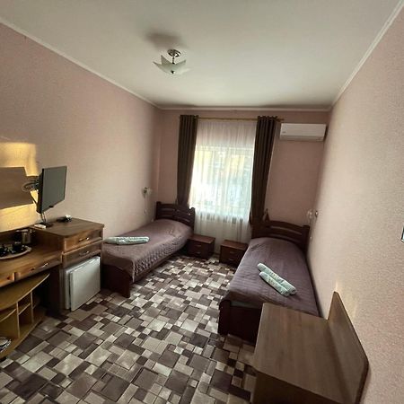 Отель "Natali" Mykolajiw Exterior foto