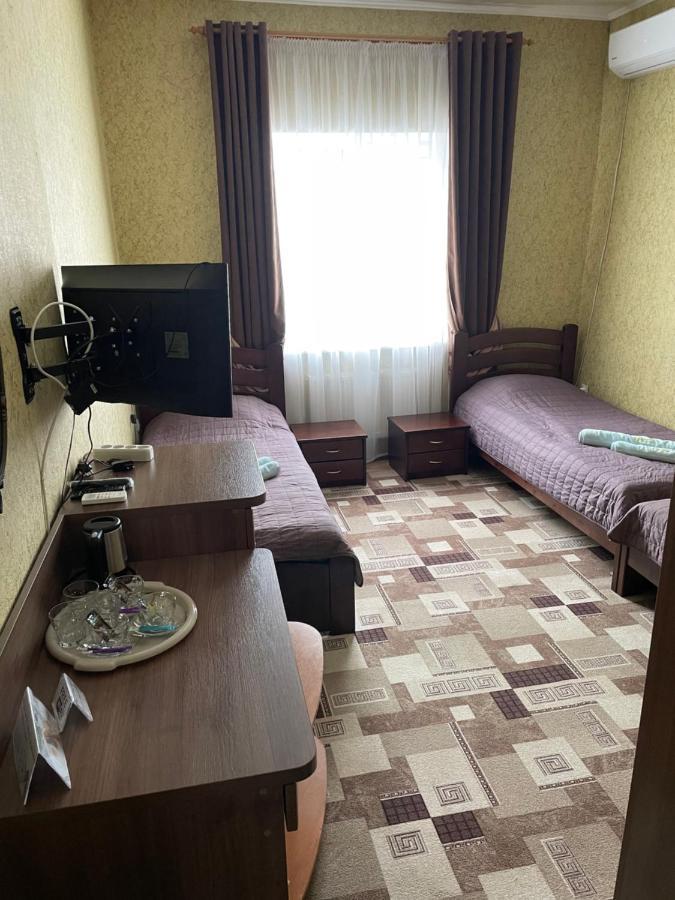 Отель "Natali" Mykolajiw Exterior foto